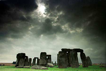 stonehenge temple of stone